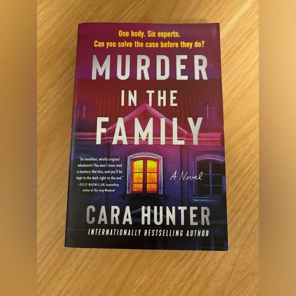 Murder in the Family by Cara Hunter - Picture 1 of 2